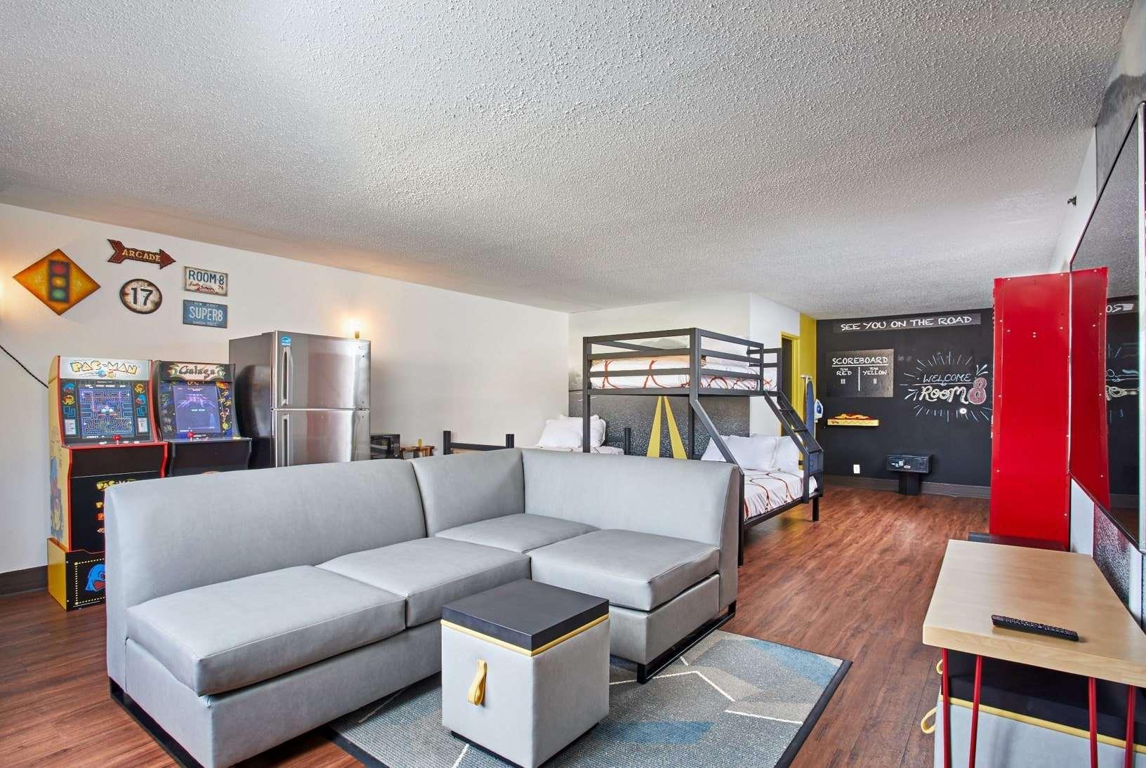 Super 8 By Wyndham Mahwah Otel Dış mekan fotoğraf