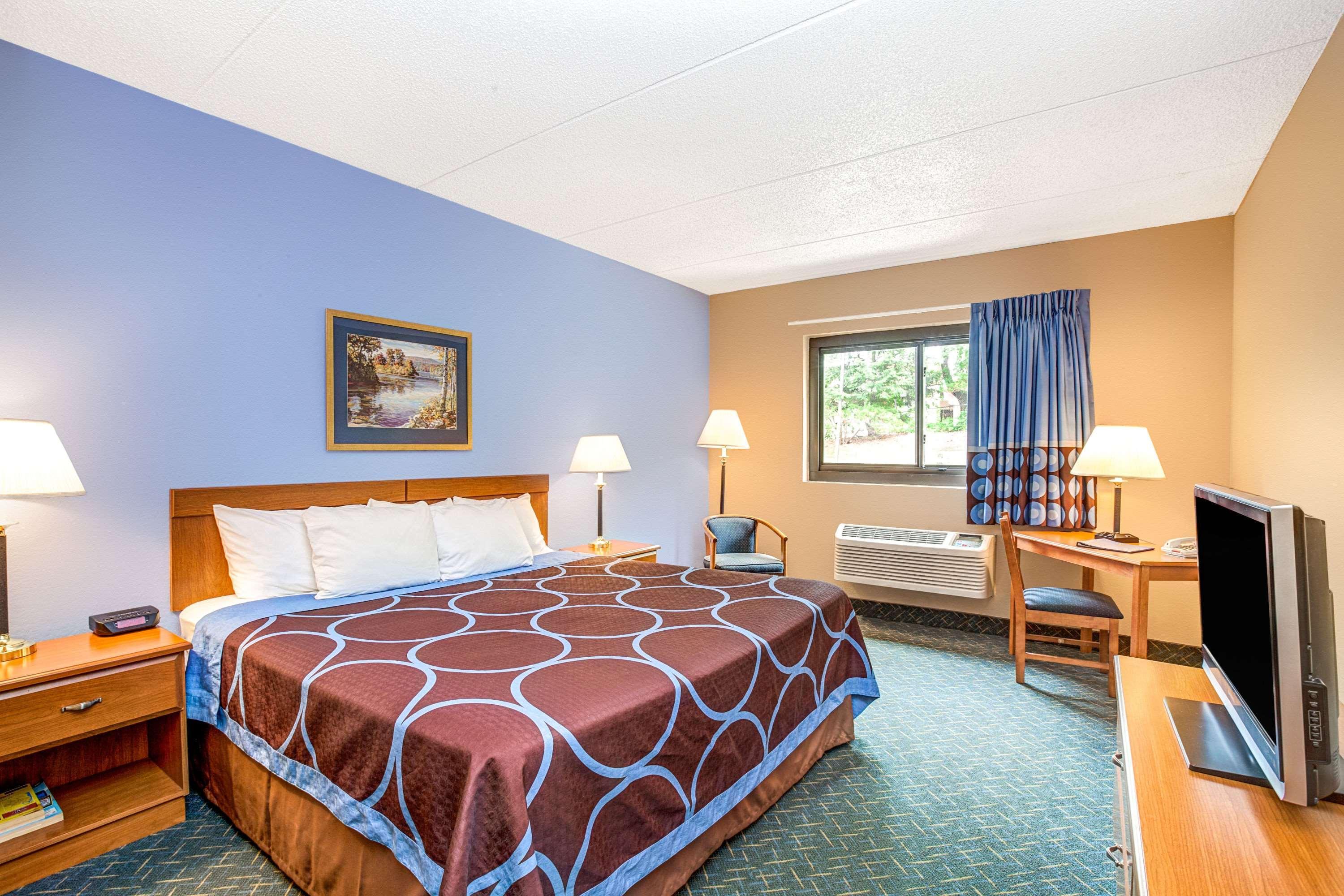 Super 8 By Wyndham Mahwah Otel Dış mekan fotoğraf